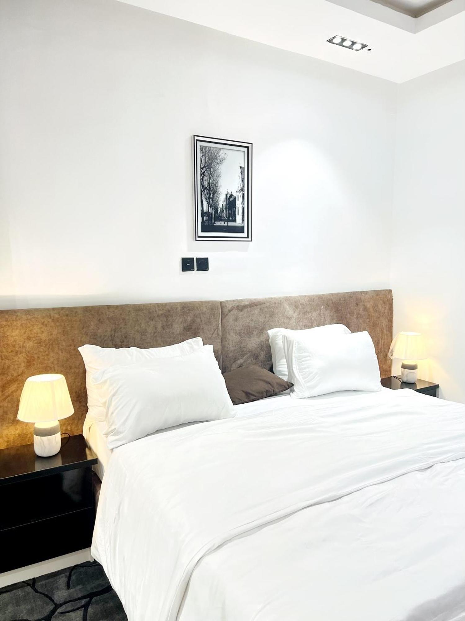 Austra Hotels And Apartments Maitama Abuja Eksteriør billede